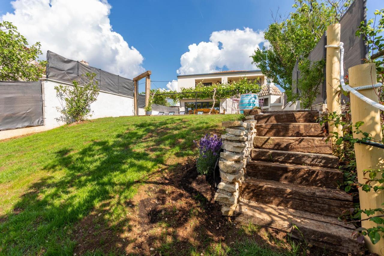 House With Pool Poli Stare Nuoni Βίλα Žminj Εξωτερικό φωτογραφία