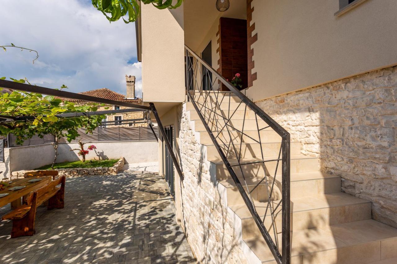 House With Pool Poli Stare Nuoni Βίλα Žminj Εξωτερικό φωτογραφία